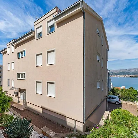 Dani Apartamento Trogir